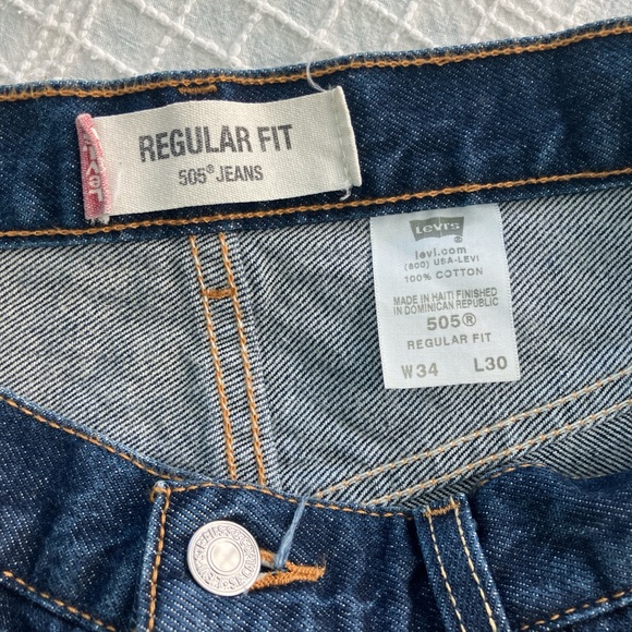 Levi's 505 Jeans - Picture 3 of 4